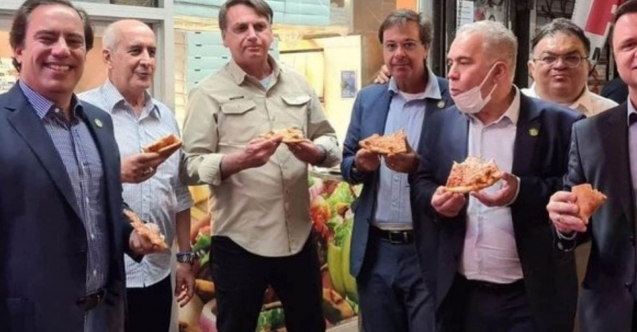 Aşısız Devlet Başkanı, pizzacıya alınmadı
