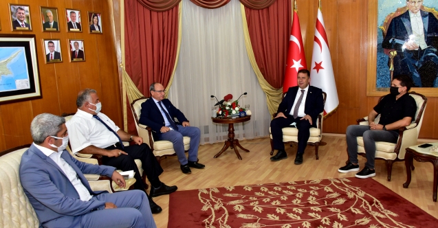 Saner'den 'aşı' sitemi
