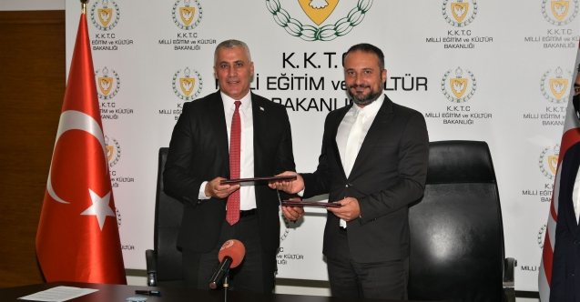 Son sınıf öğrencilerine burs, staj ve iş imkanı