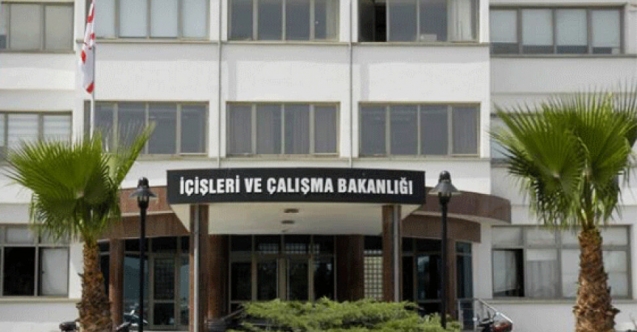 Personel pozitif çıktı, kimlik başvuruları durduruldu