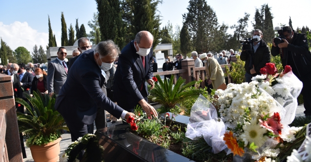 "Kıbrıs Türk siyaseti için büyük kayıptı"
