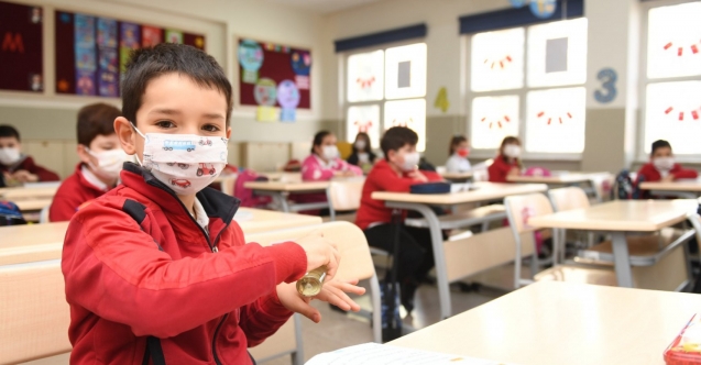 “Toplum sağlığı riske atılıyor, eğitim kayıpları artacak"