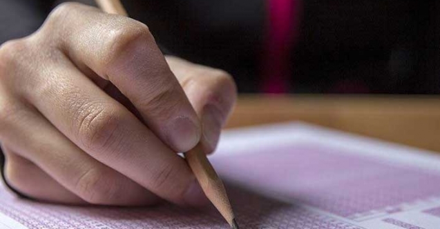 Kamuda bazı yazılı sınavlar ertelendi