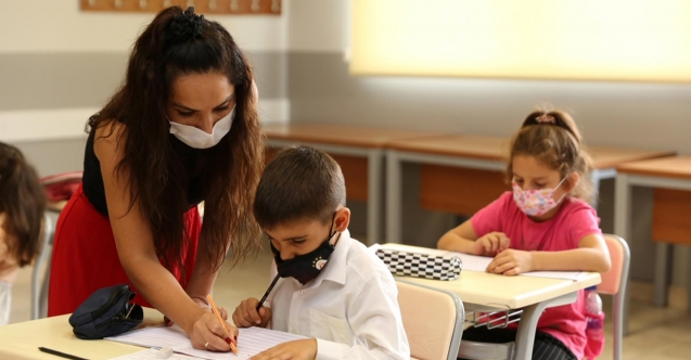 KTOEÖS tepkili: "Öğretmenler, maaşının yarısını benzine harcıyor! Ayda 3300 TL akaryakıta..."