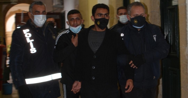 Polisi bıçaklamıştı! Takımcılar'ın cezası açıklandı