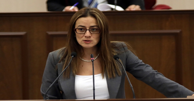 “Tatar, prestijini toplamak için ödül sipariş ediyor”