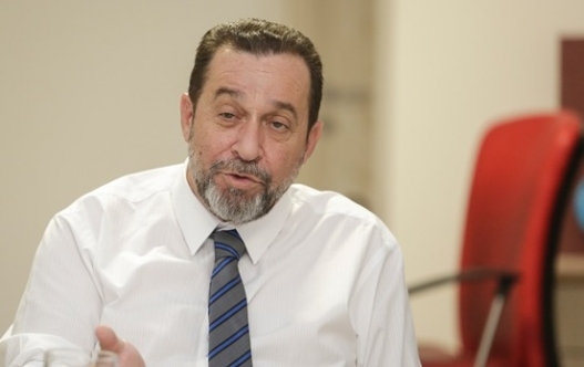 Denktaş adaylığını açıkladı