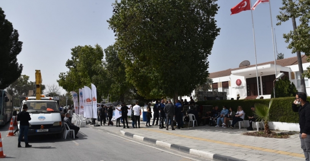 Yanıt alana kadar eyleme devam