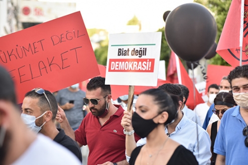 CTP sokağa iniyor: Meclise ve Cumhurbaşkanlığı’na yürüyecekler