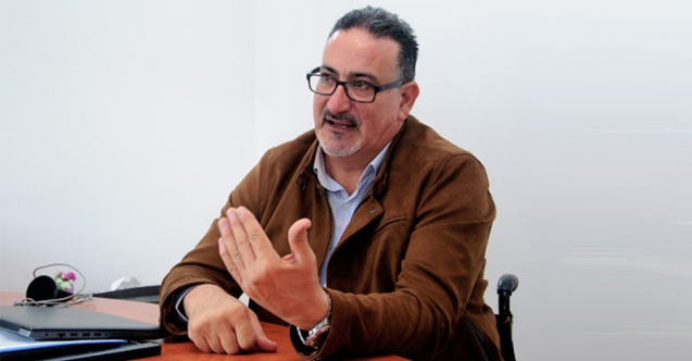 "Kapalı evlerimizde yaşamımızı sorgular duruma geldik"