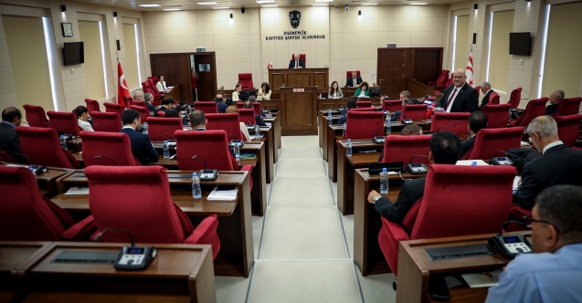 Meclis yarıda kaldı! Eylem başladı, birleşim kapandı