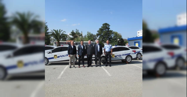 Evkaf'tan polise beş adet maket araba bağışı