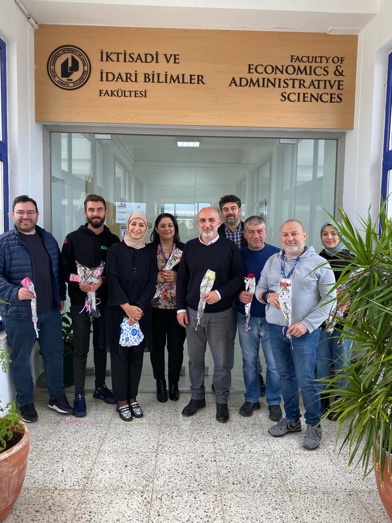 Öğretmenleri sevindirdiler