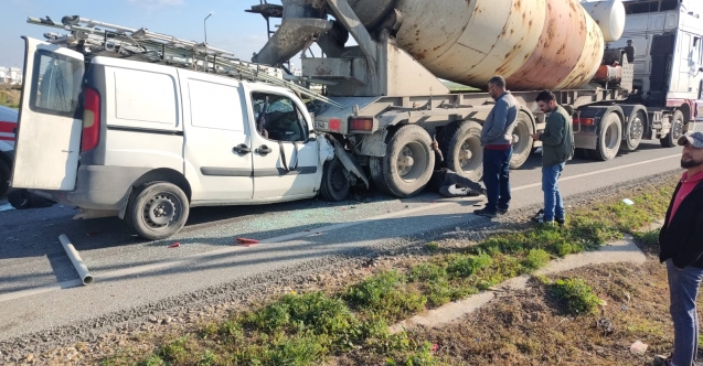 Mutluyaka kavşağında kaza: 3 yaralı