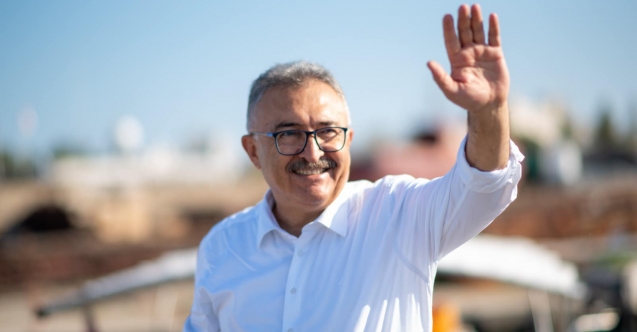Özcenk, Uluçay'ı kutladı
