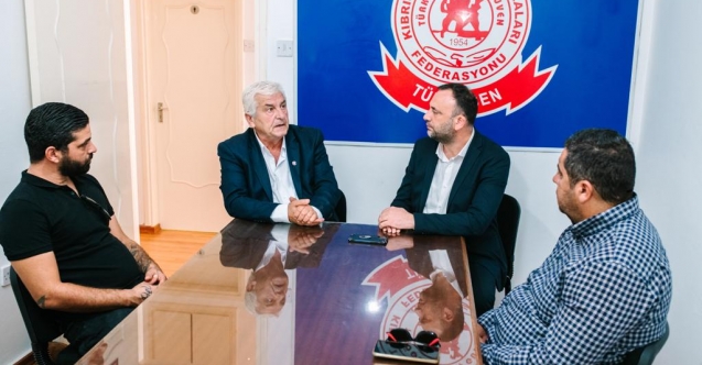 Türk-Sen'den Çeler'e açık destek: "İnşallah siz seçilirsiniz”