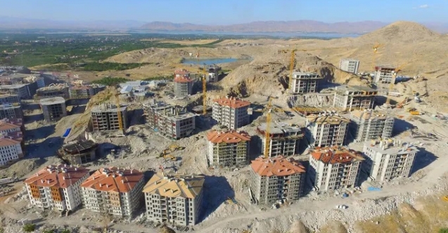 Derinya'daki sosyal konut projesini BM’ye şikayet