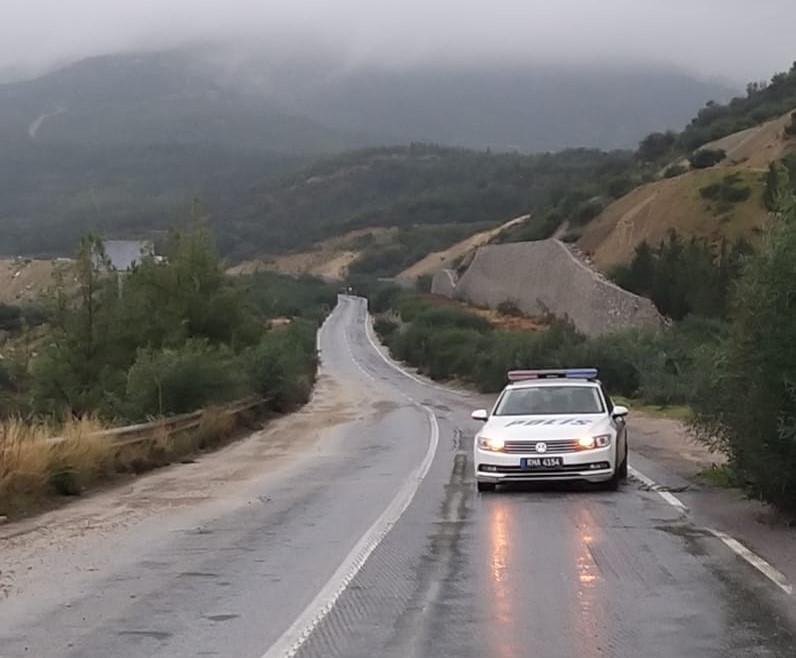 Girne-Değirmenlik yoluna dikkat!