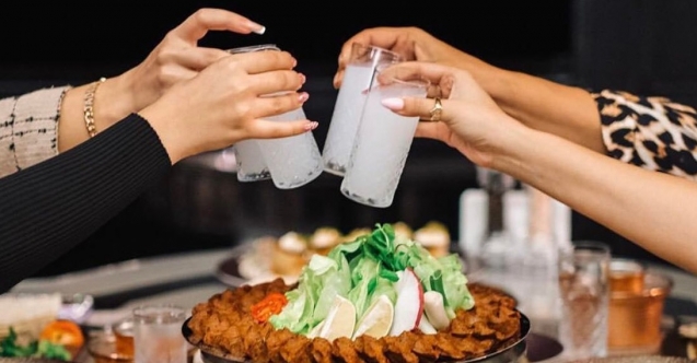 Lezzet ve muhabbet durağı: Les Ambassadeurs “Mangal” ocakbaşı