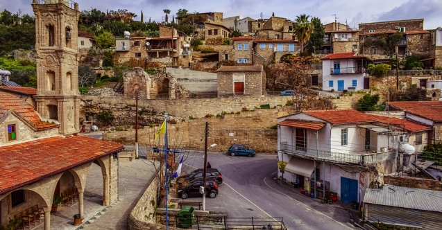 250 Kıbrıslı Türk, Güney'deki evlerini talep etti
