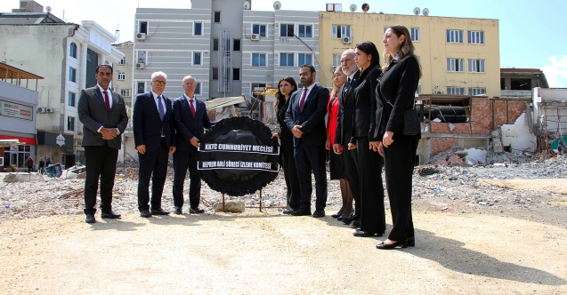 KKTC heyetinden İsias enkazına siyah çelenk