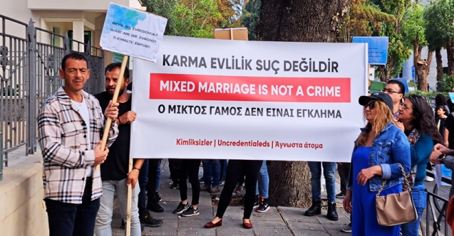 Karma evlilik mağdurlarının eylemine destek: “Bireyin kiminle evleneceğine devletler karar veremez”
