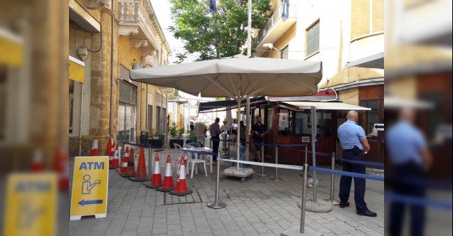 Lokmacı'da olaylı gün: Güney’e geçemeyince Rum polisleri darp etti