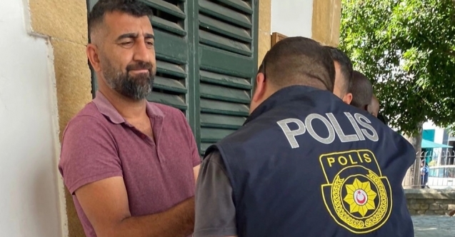 Bankada sopalı saldırı