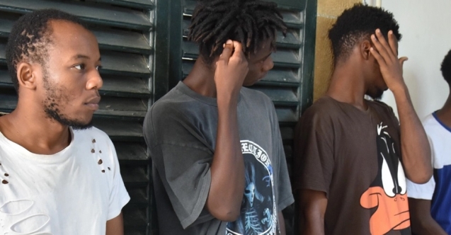 Kimisi 830 gün, kimisi 662 gündür kaçak!