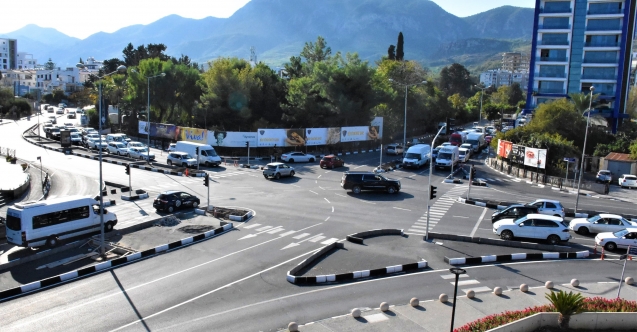 Girne'de Hirondel’in yeni ismi "Rauf Raif Denktaş Meydanı”