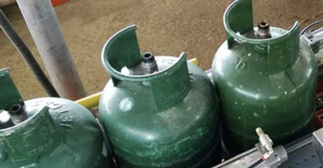İki evden beş tüp gaz çalındı