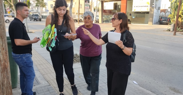 Kiler Market'te kasiyerlerin oturmasına yasak iddiası: Market önünde bildiri