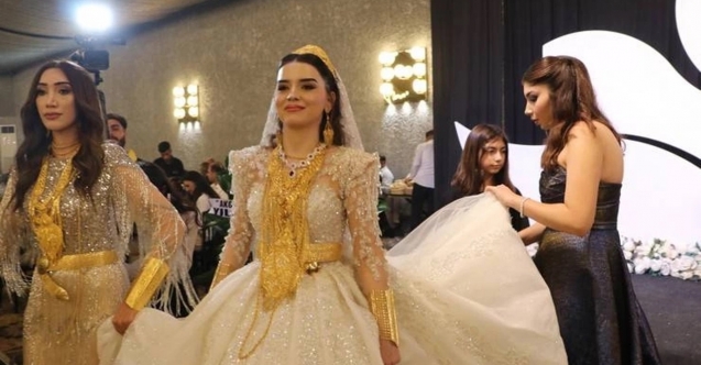 O kadar çok altın takıldı ki gelin hareket edemedi