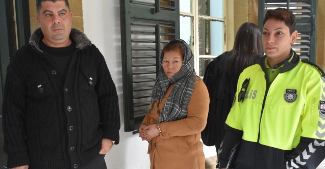 Başkasına ait pasaportla çıkış yapmaya çalıştı