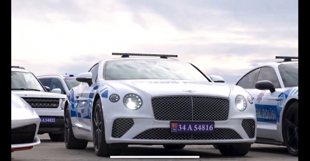 Ferrari ve Bently ile devriye