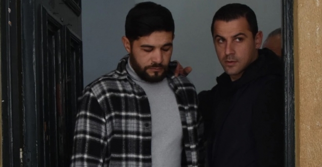 Barda hesap yüzünden garsona bıçak çeken Türkmenistanlı, kaçak çıktı
