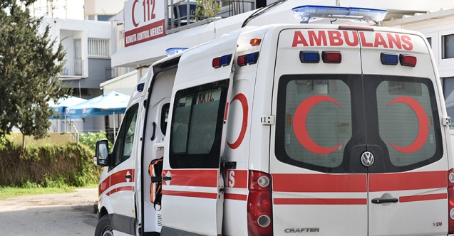 Üzerine buzdolabı devrilen kadın beyin kanaması geçirdi