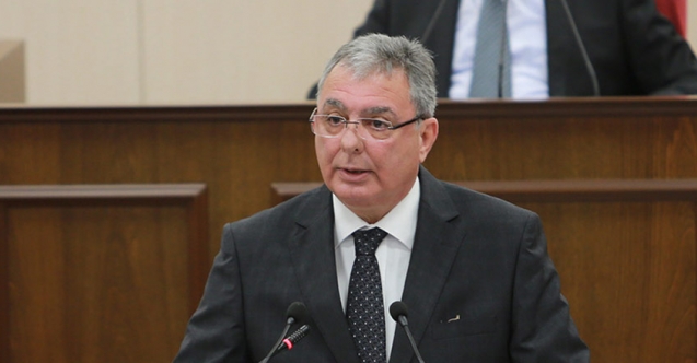 Zorlu Töre'den vazgeçildi, Kutlu Evren aday