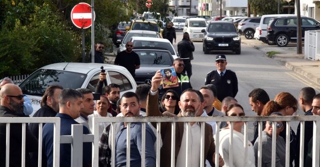 Maliye Bakanına "Recep İvedik”  hediyesi