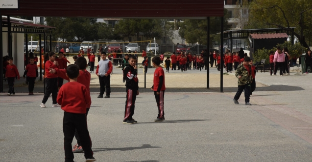 Öğretmen emekli oldu, sınıf öğretmensiz kaldı