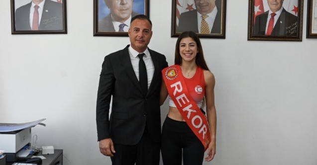 Cahitoğlu’ndan  Ecem’e tebrik