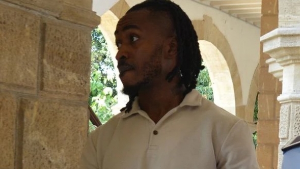 Evinde uyuşturucuyla yakalandı