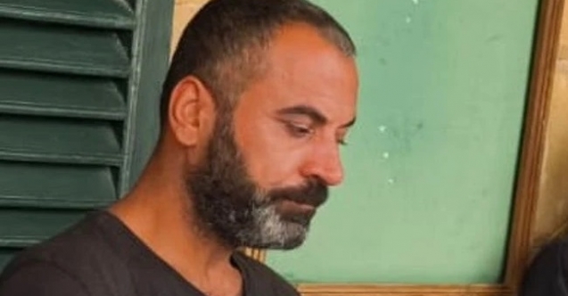 Turiste bakın! Para istedi, tehdit etti! Camide kalıyor