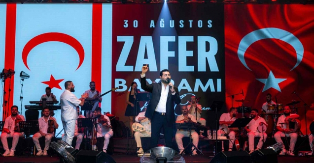 Grand Sapphire’de Zafer Bayramı coşkusu