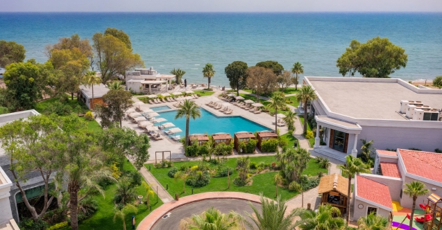 Merit Royal Gardens fark yarattı