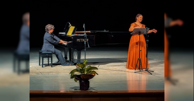 Sıla 4 şarkıları Gazimağusa’da yankılandı