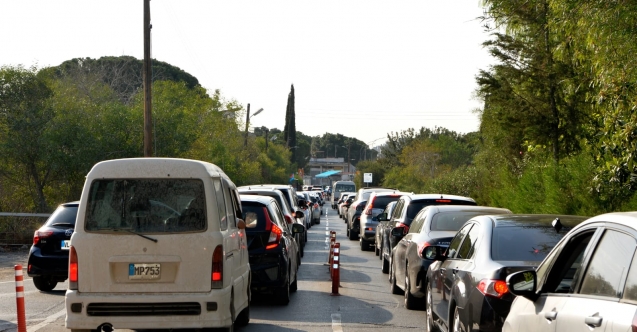 Barikatlar ve havaalanlarının denetimi değişiyor