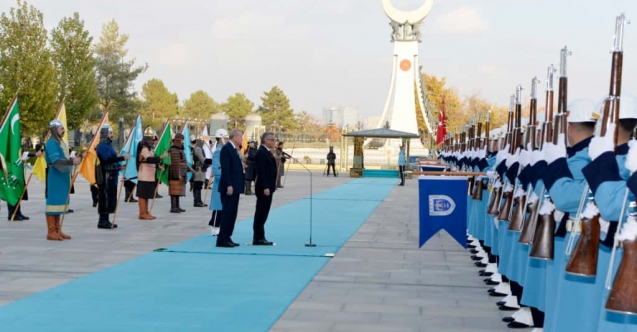 Erhürman, Külliye'de resmi törenle karşılandı