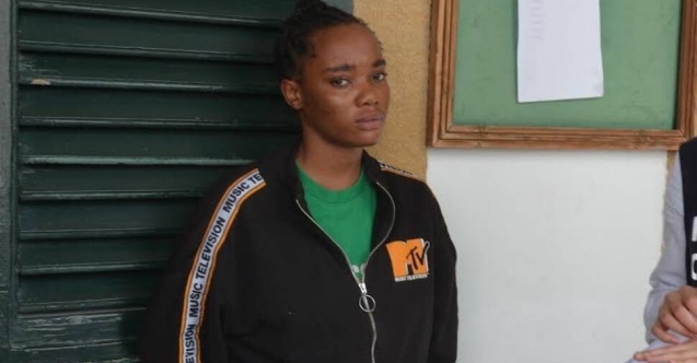 Süpermarketten kıyafet ve iç çamaşırı çaldı