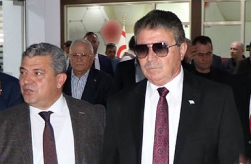 “Üstel’e 300 bin, Dürüst’e 200 bin sterlin rüşvet verdim”